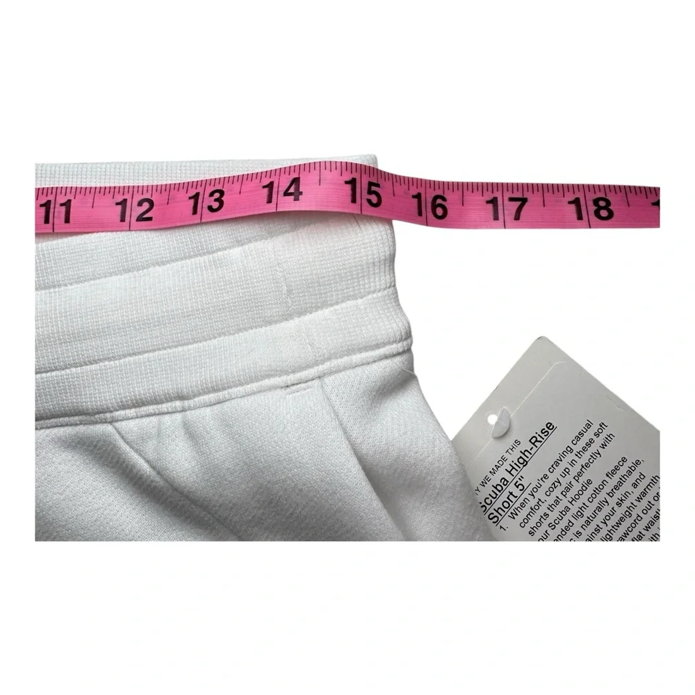 NWT Lululemon Scuba‎ High-Rise Short 5
